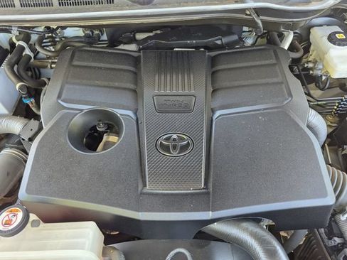 Used 2022 Toyota Tundra SR5 w/ TRD Sport Package AWD/4WD image 23
