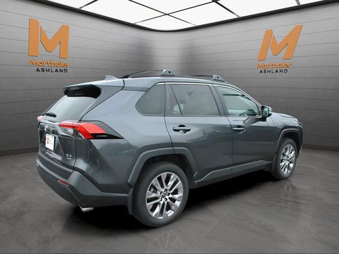 Certified 2023 Toyota RAV4 XLE Premium AWD/4WD image 4