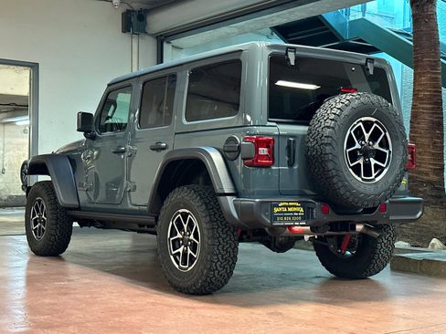 New 2025 Jeep Wrangler Unlimited Rubicon w/ Technology Group image 3