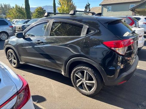 Used 2021 Honda HR-V EX image 3