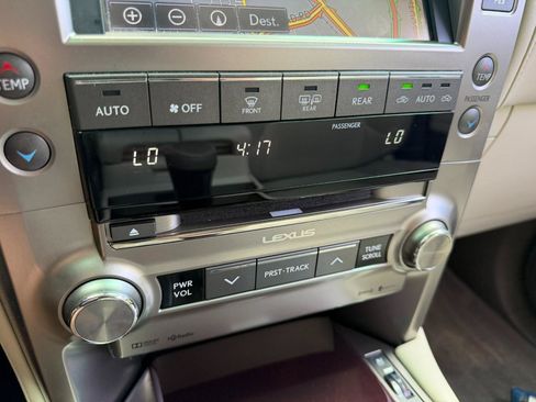 Used 2018 Lexus GX 460 Premium w/ Premium Package AWD/4WD image 36