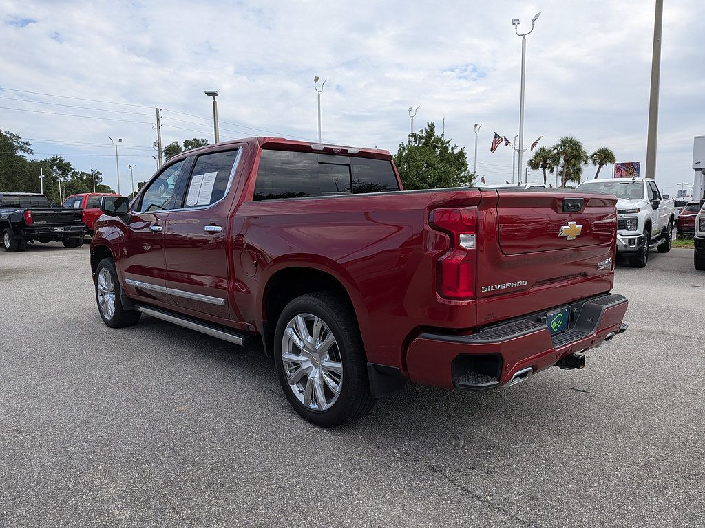 Certified 2025 Chevrolet Silverado 1500 High Country AWD/4WD image 5