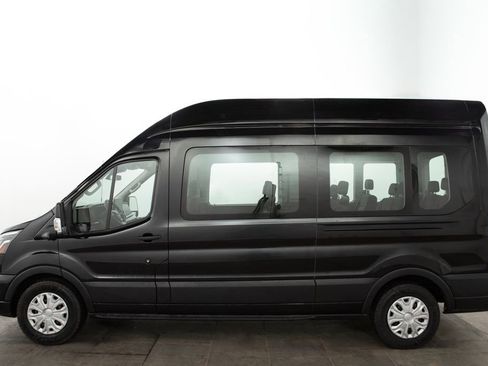 Used 2023 Ford Transit 350 XLT image 5
