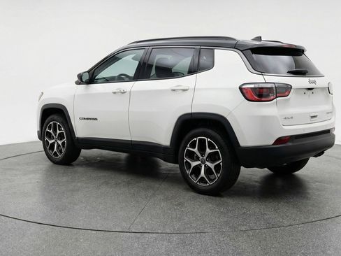 Used 2025 Jeep Compass Limited image 6