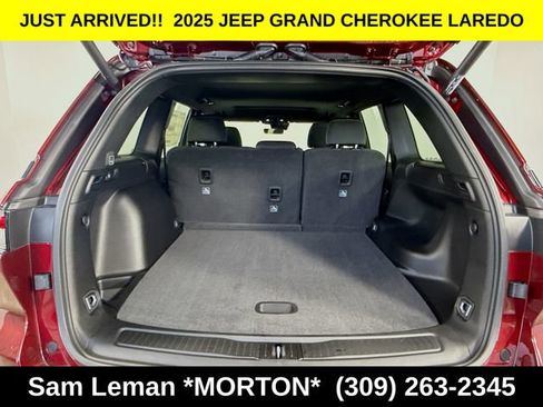 New 2025 Jeep Grand Cherokee Laredo w/ Luxury Tech Group I image 25