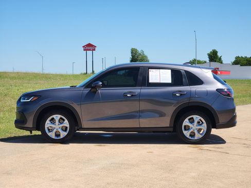 Used 2025 Honda HR-V LX image 3