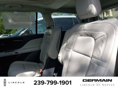 New 2025 Lincoln Aviator Reserve w/ Illumination Package image 19