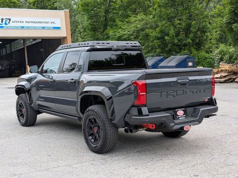 Used 2025 Toyota Tacoma TRD Pro w/ Tow Tech Package AWD/4WD image 7