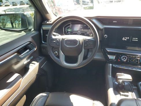 Used 2025 GMC Sierra 1500 Denali w/ Denali Reserve Package image 13