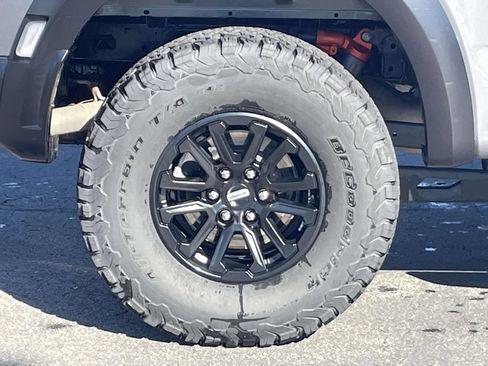Used 2025 Ford F150 Raptor AWD/4WD image 5