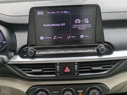 Used 2022 Kia Forte LXS w/ LXS Technology Package image 16