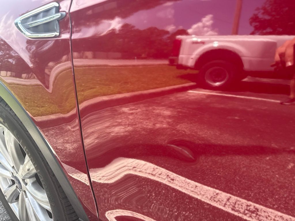 Used 2017 Ford Escape Titanium FWD image 10