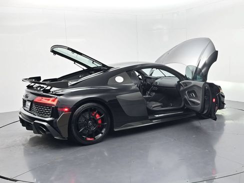 Used 2023 Audi R8 V10 GT RWD image 71