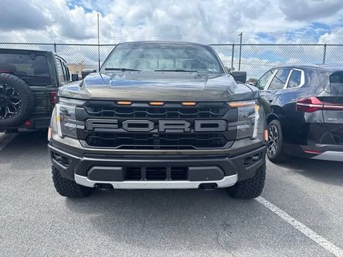Used 2025 Ford F150 Raptor AWD/4WD image 4