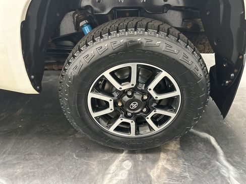 Used 2018 Toyota Tundra SR5 w/ TRD Off Road Package image 28