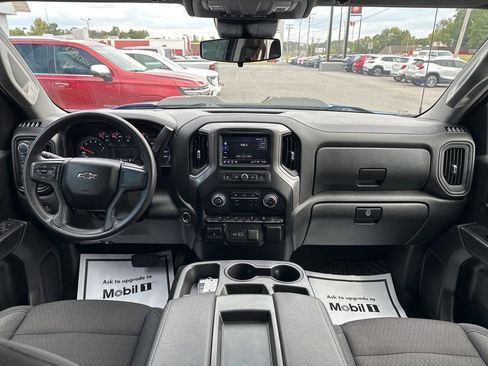 Used 2023 Chevrolet Silverado 1500 Custom Trail Boss image 2