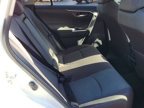 Certified 2025 Toyota RAV4 XLE image 29