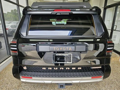 Used 2025 Toyota 4Runner Trailhunter AWD/4WD image 3