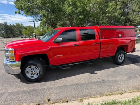 Used 2019 Chevrolet Silverado 2500 W/T AWD/4WD image 3