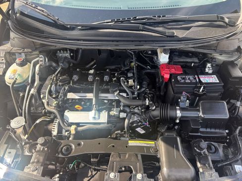 Used 2025 Nissan Versa SV FWD image 29