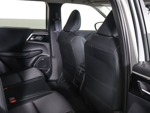 New 2026 Mitsubishi Outlander ES image 29