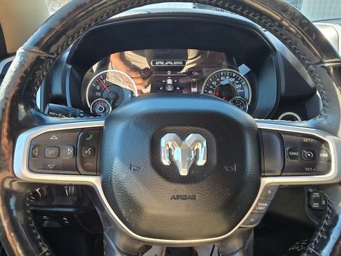 Used 2020 RAM 1500 Big Horn AWD/4WD image 16