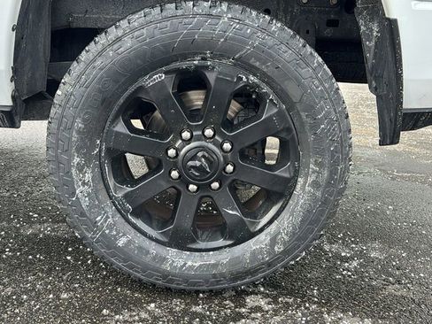 Used 2023 RAM 2500 Big Horn w/ Night Edition image 9