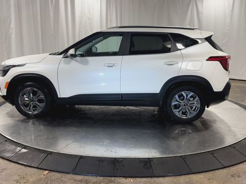 Certified 2024 Kia Seltos S image 7