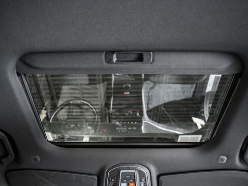 New 2025 Jeep Grand Cherokee Laredo X image 30