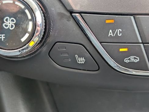 Used 2017 Chevrolet Cruze LT w/ Convenience Package FWD image 19
