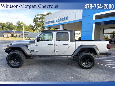 Used 2020 Jeep Gladiator Sport w/ Quick Order Package 24S image 9