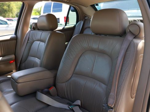 Used 2003 Buick Park Avenue w/ 1SE Package FWD image 6