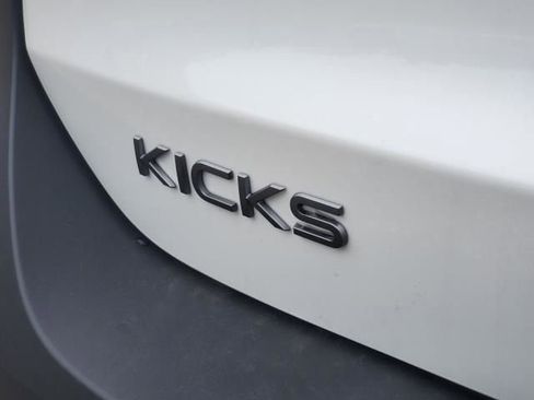 New 2026 Nissan Kicks SR w/ SR Premium Package image 15
