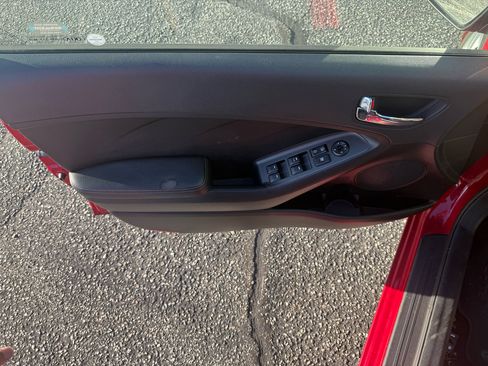 Used 2015 Kia Forte LX w/ Popular Package image 6