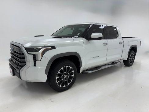 Used 2022 Toyota Tundra Limited image 5
