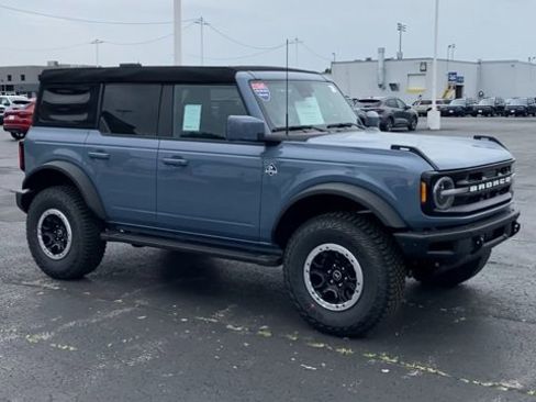 Certified 2024 Ford Bronco Outer Banks w/ Sasquatch Package image 3