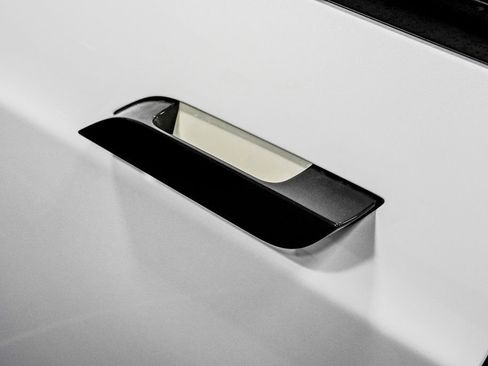 Used 2023 Tesla Model S image 47