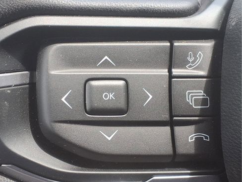 New 2026 Jeep Cherokee Overland image 13