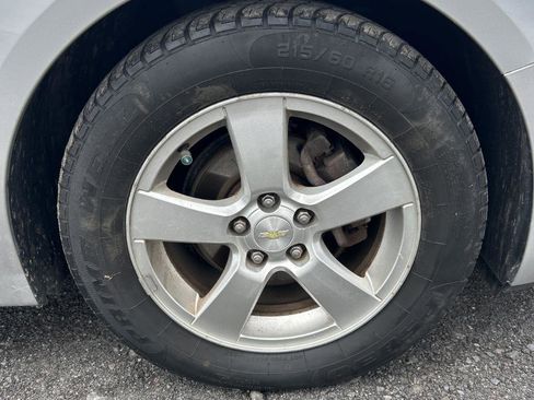 Used 2014 Chevrolet Cruze LT image 24