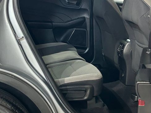 Used 2022 Ford Escape SE w/ Cold Weather Package FWD image 51