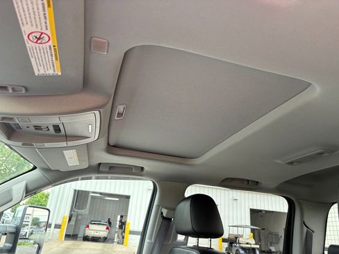 Used 2019 GMC Sierra 2500 SLT w/ Duramax Plus Package AWD/4WD image 18