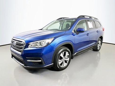 Used 2022 Subaru Ascent Premium w/ Convenience Package AWD/4WD image 3