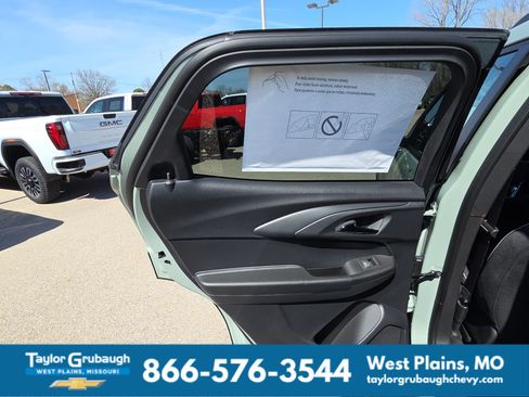 New 2026 Chevrolet TrailBlazer LT w/ Convenience Package FWD image 26
