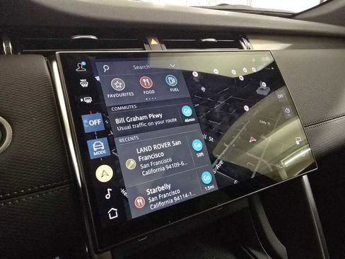 Certified 2025 Land Rover Discovery Sport Dynamic SE image 26