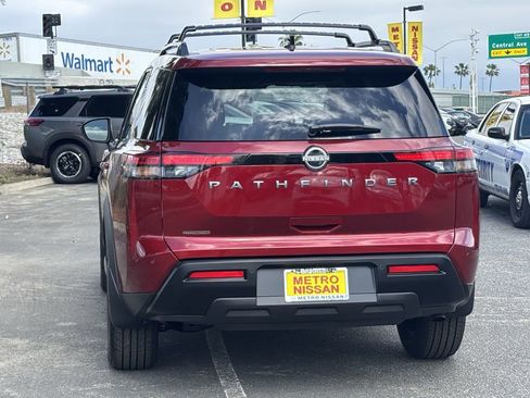 New 2026 Nissan Pathfinder SV image 3