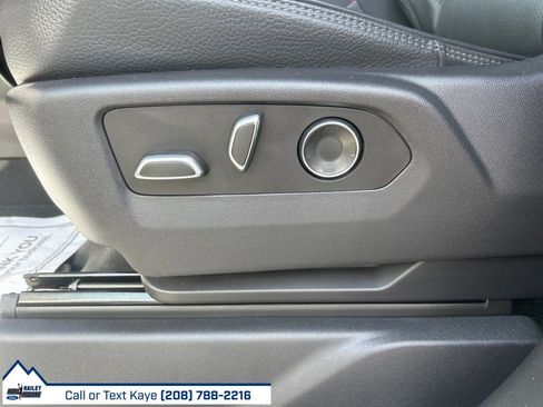 Used 2025 GMC Sierra 2500 Denali image 25