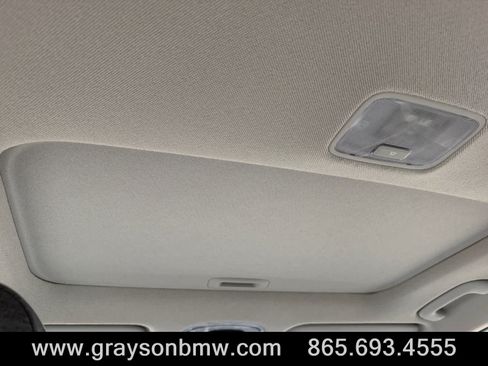 Used 2025 Hyundai Elantra Limited FWD image 16