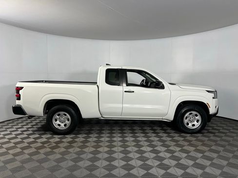 Used 2023 Nissan Frontier S image 5