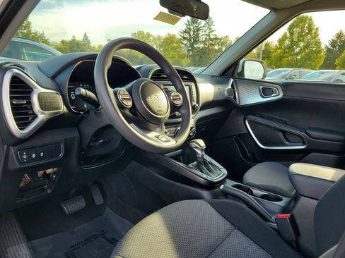 Used 2024 Kia Soul LX w/ Option Group 015 image 19