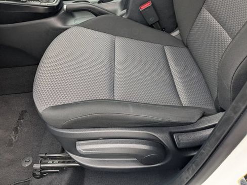 Certified 2025 Kia Soul LX w/ LX Technology Package FWD image 23